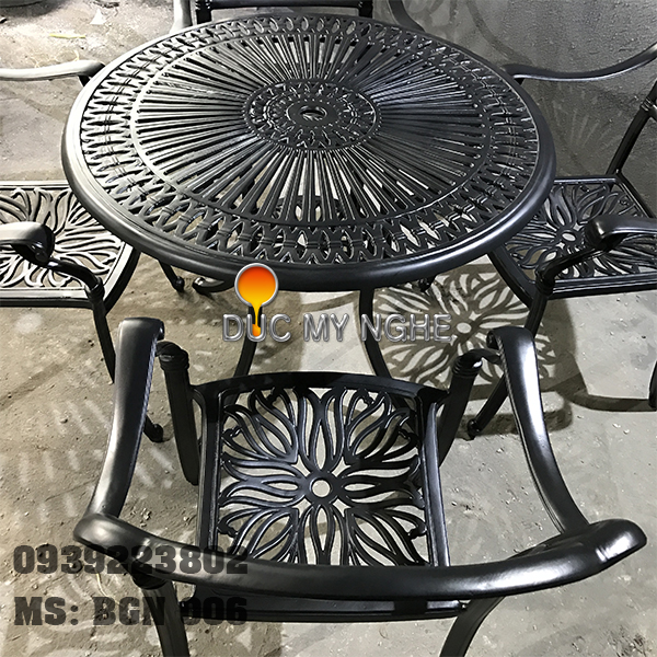 Bàn ghế nhôm đúc BGN 006